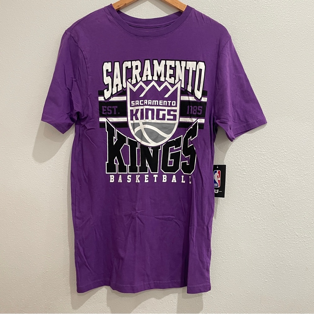 NEW NBA Sacramento‎ Kings Mens Purple Move Aside Graphic T-Shirt VTMD924F Medium